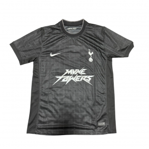 Tottenham x Myke Towers (Pantera Negra) camiseta