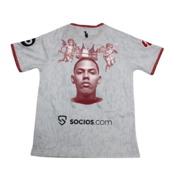Sevilla x Myke Towers camiseta - Image 2
